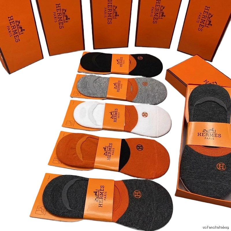Hermes solid color minimalist style socks