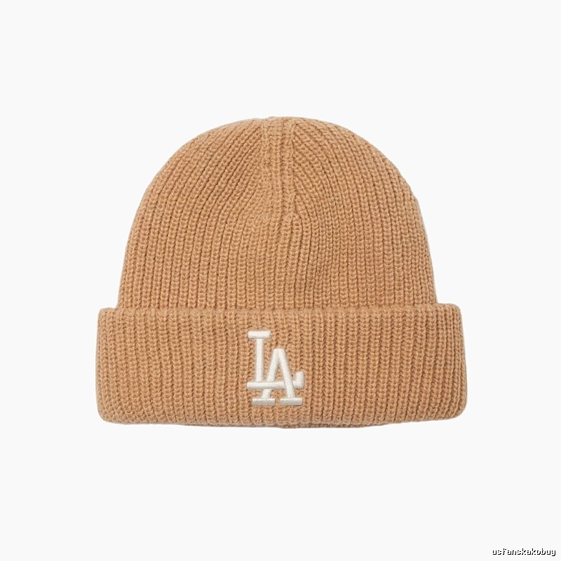 Classic LA-style khaki cap of MLB