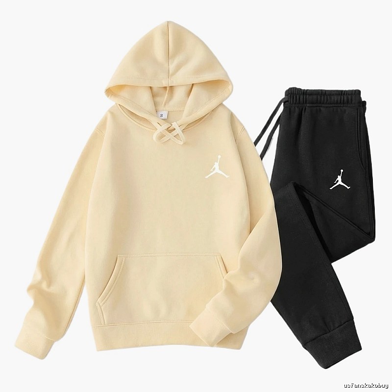 Jordan sportswear set (beige and black)