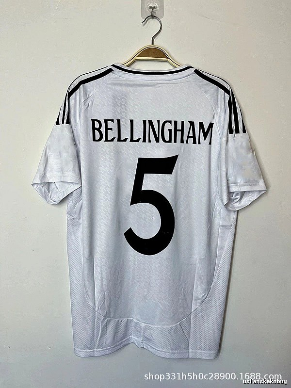 Real Madrid Classic Bellingham #5 soccer jersey White Real Madrid for Daily Styling