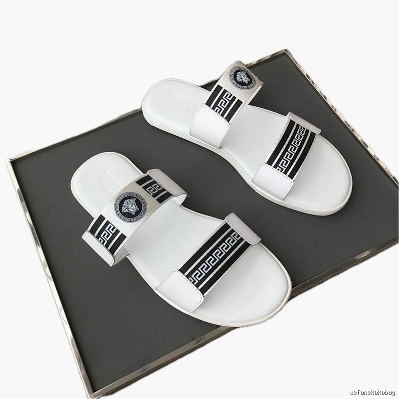 Versace Medusa Trendy Streetwear Style White Slides