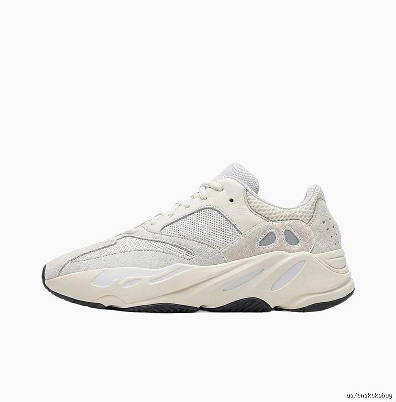 Yeezy Retro Style Beige Sneakers